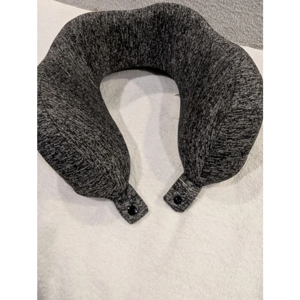 Sealy Gray & Black Travel Neck Pillow Snap Closure Removable Cover